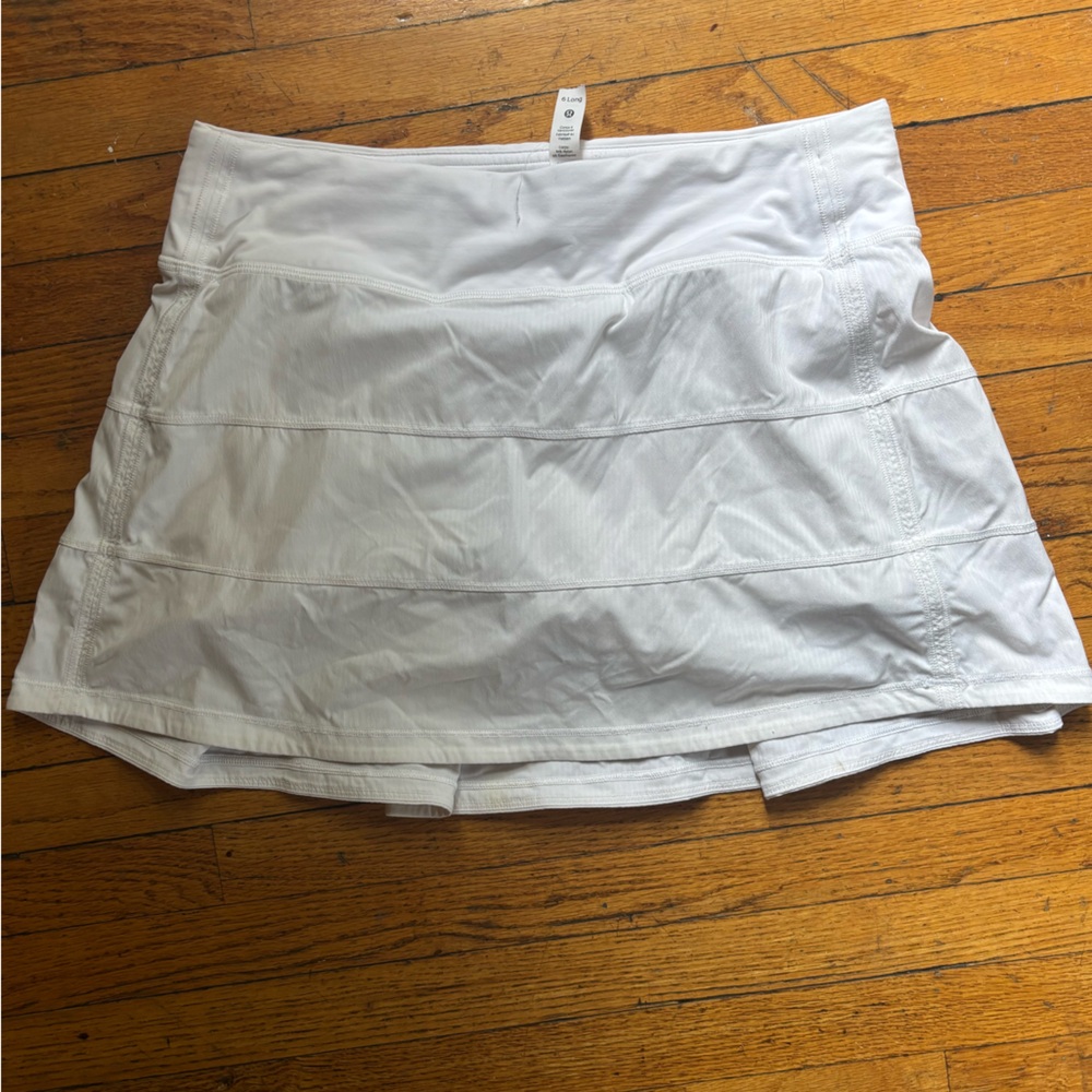 Lululemon White Pace Rival Skirt Talll